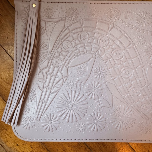 Animal Handmade embossed lilac leather clutch - Troublewood Clutch in Apollonia - Picture 6 of 9